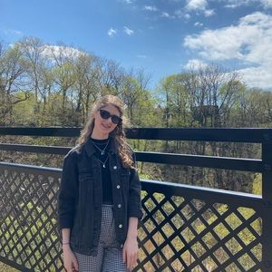 Meet your Posher, Zeynep